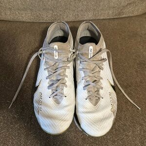 Nike mercurial vapor 15 Size 10US